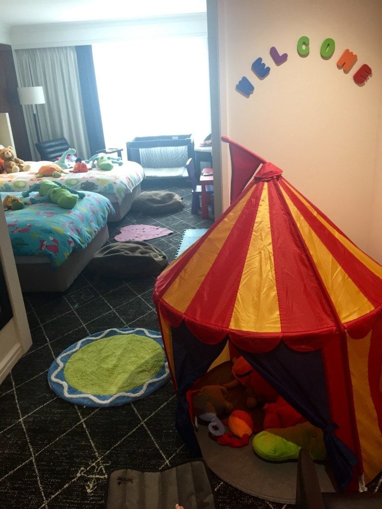 Swissotel children room review