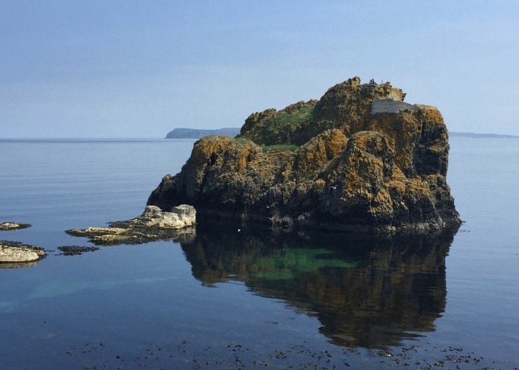 CARRICK-A-REDE ROPE BRIDGE, NORTHERN IRELAND