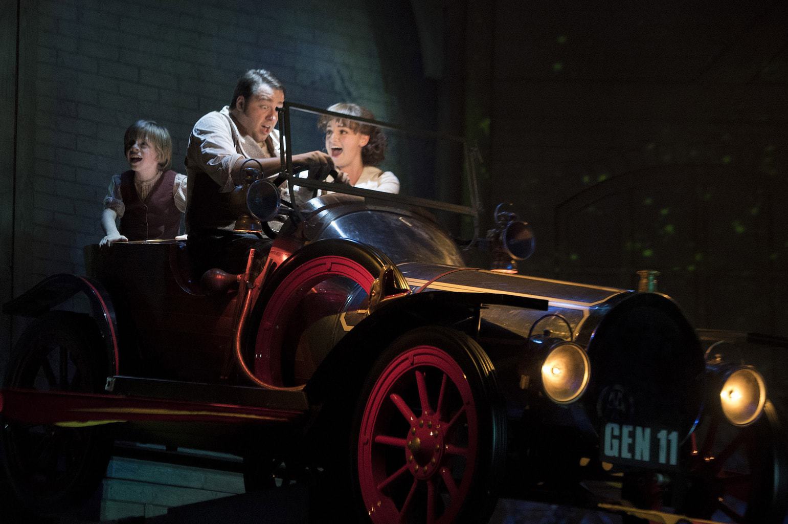 Our Review of Chitty Chitty Bang Bang Musical www.minitravellers.co.uk