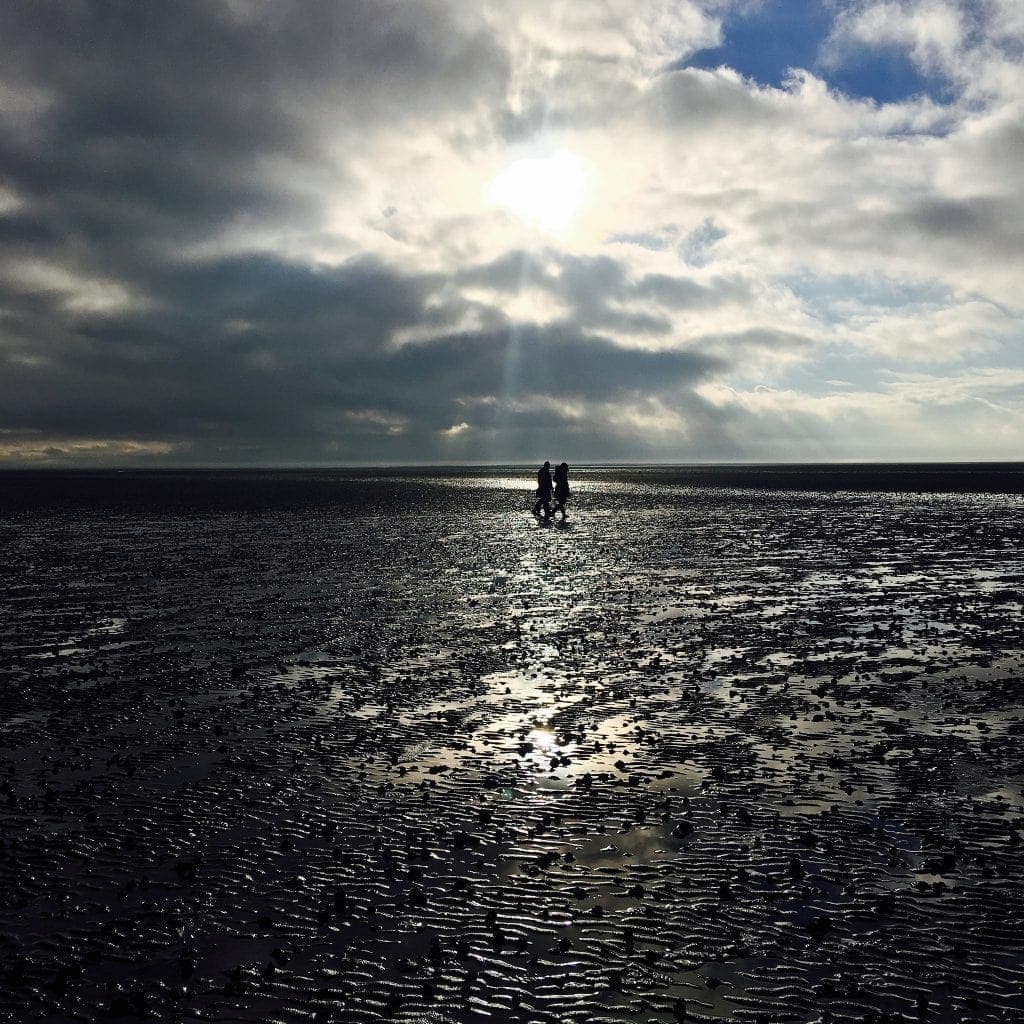 Walking out to Hilbre Island from West Kirby with Kids www.minitravellers.co.uk