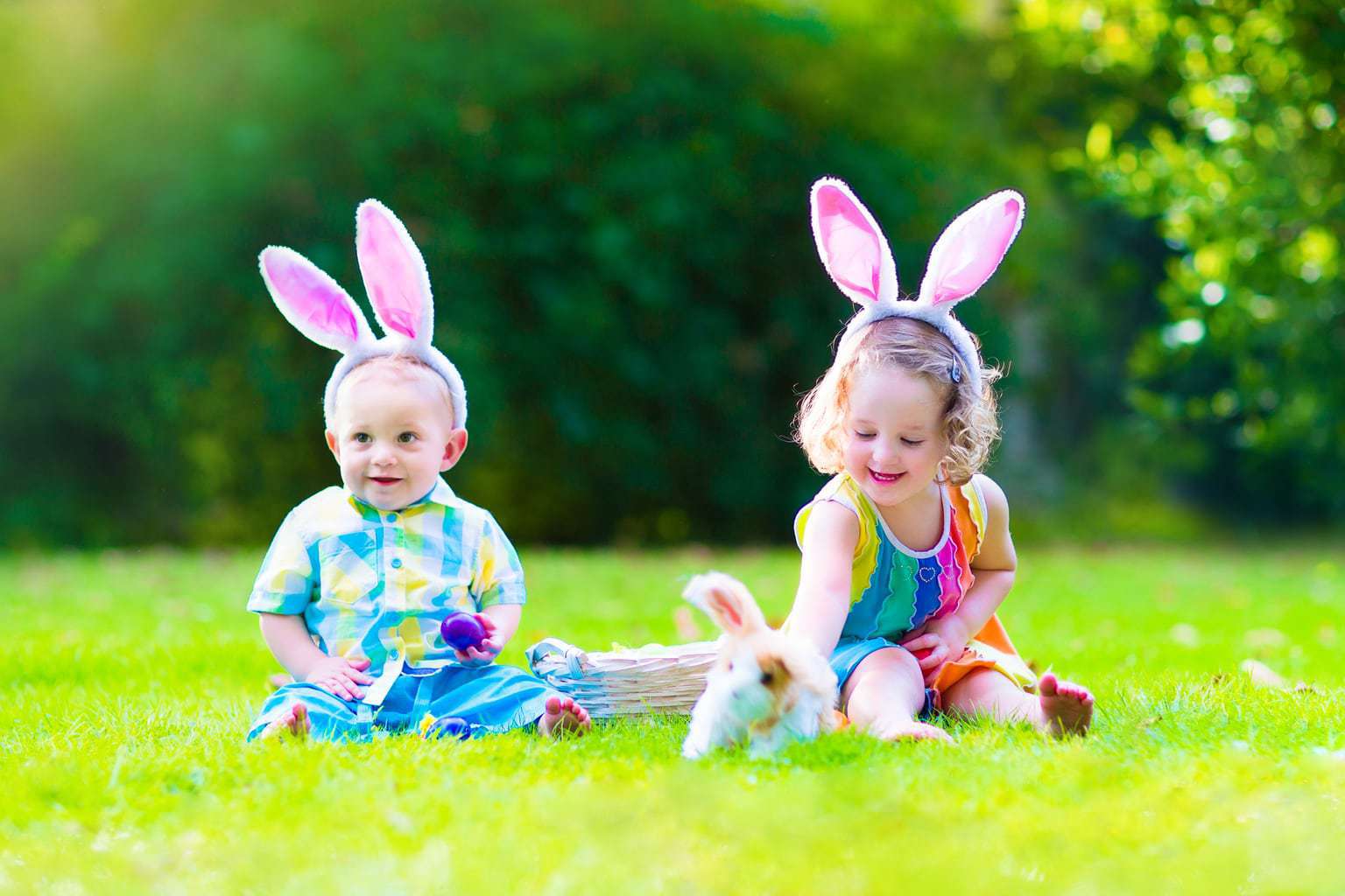 National Trust Easter Egg Hunts 2017 www.minitravellers.co.uk