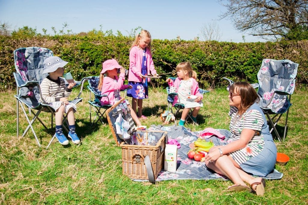 A Joules Picnic for a Sunny Afternoon www.minitravellers.co.uk