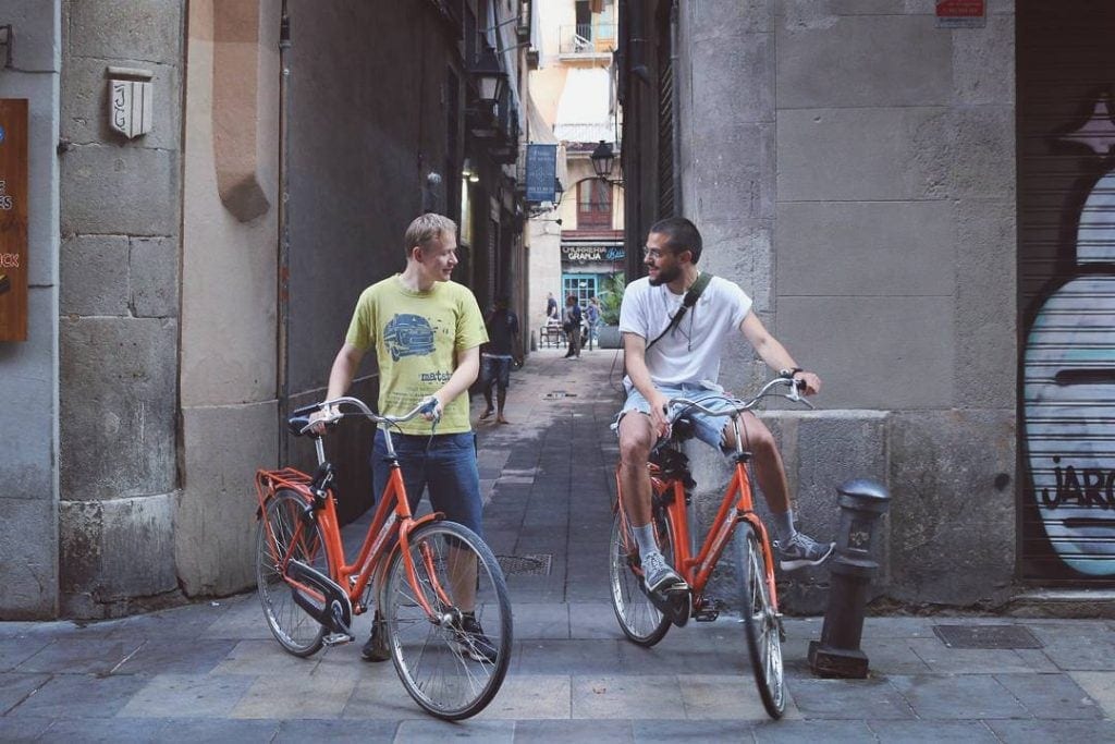 Biking in Barcelona with Children www.minitravellers.co.uk