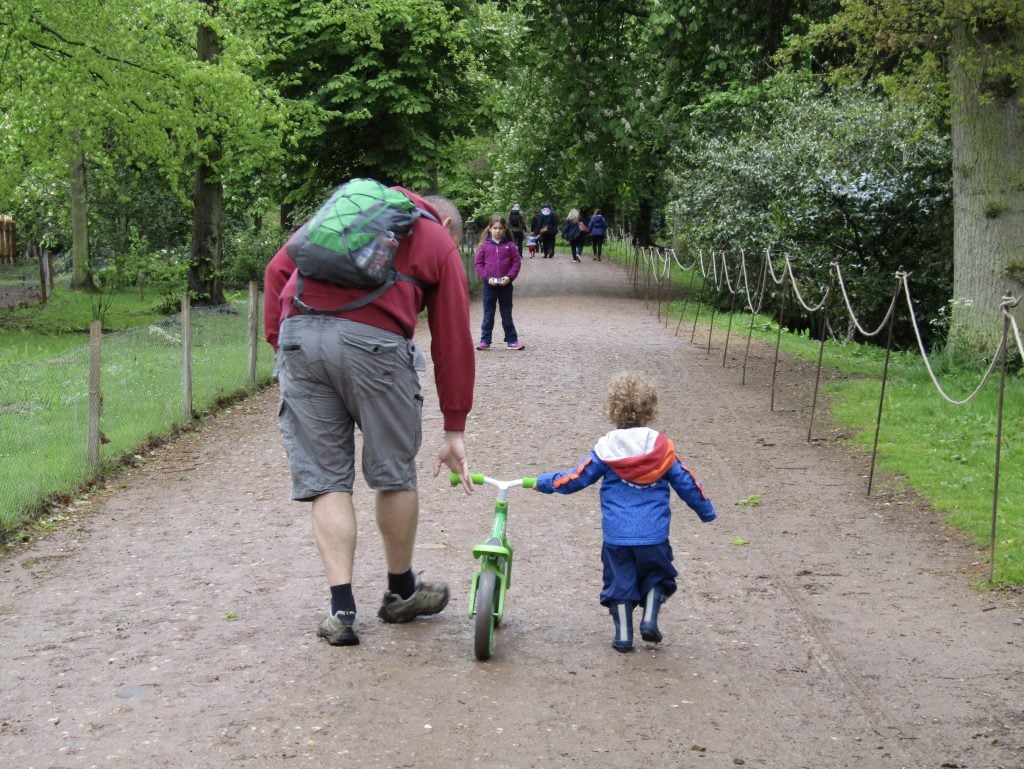 Review: Yvolution Y Velo Balance Bike www.minitravellers.co.uk