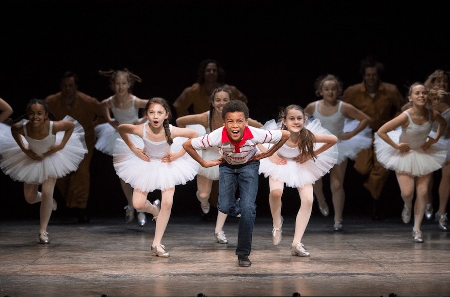 Billy Elliot The Musical | Review www.minitravllers.co.uk