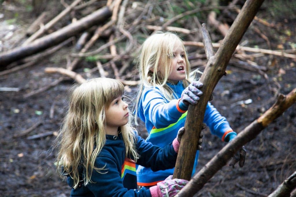 Family Den Building and Decorating at Center Parcs www.minitravellers.co.uk