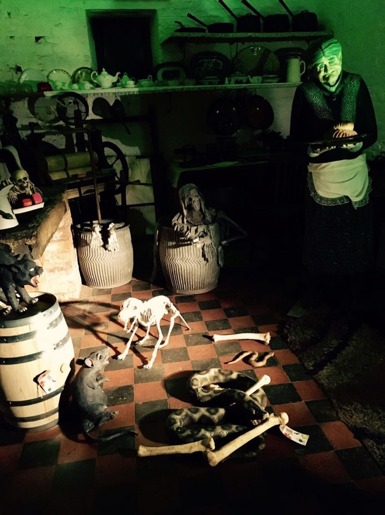 Tatton Park at Halloween | National Trust Days Out www.minitravellers.co.uk