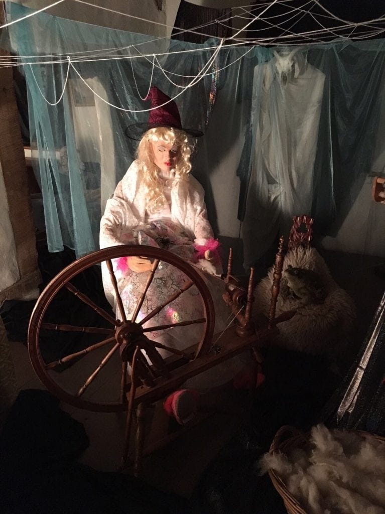 Tatton Park at Halloween | National Trust Days Out www.minitravellers.co.uk