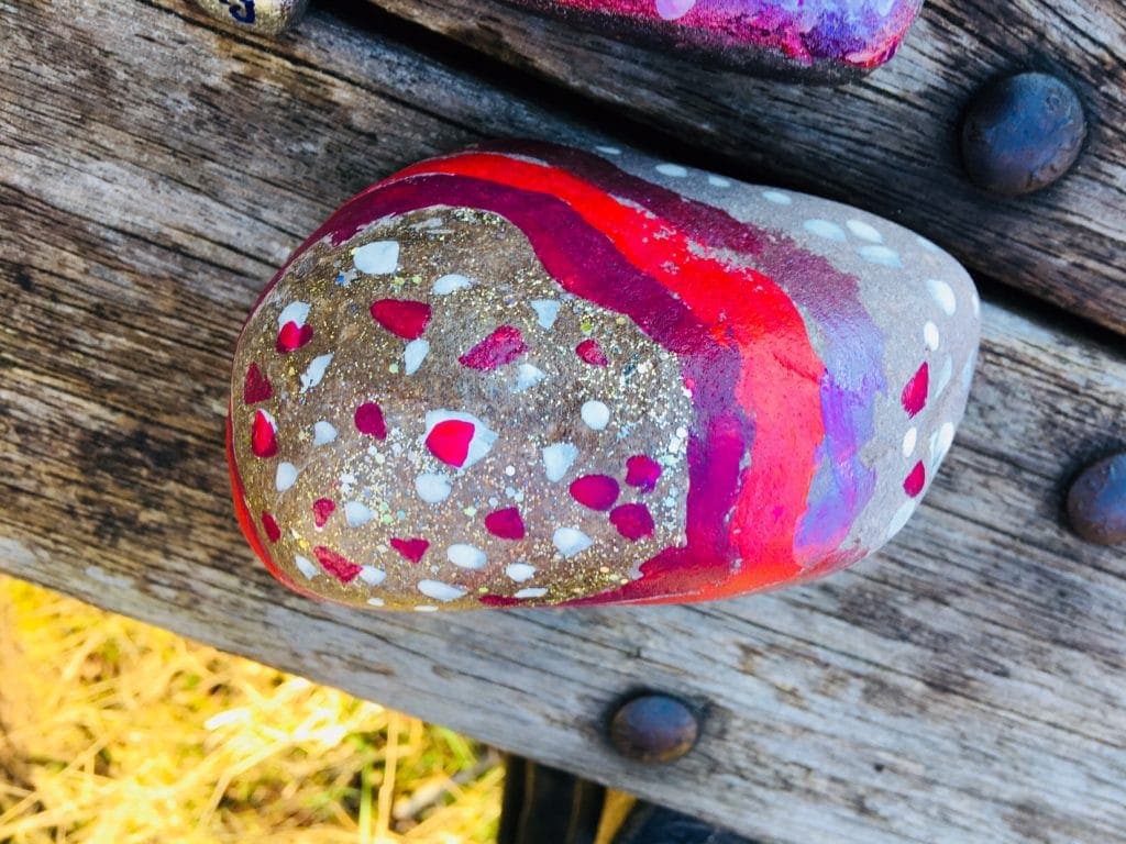 Kindness Rocks UK - Families Are Penning Positive Messages On Rocks And Hiding Them All Over The UK