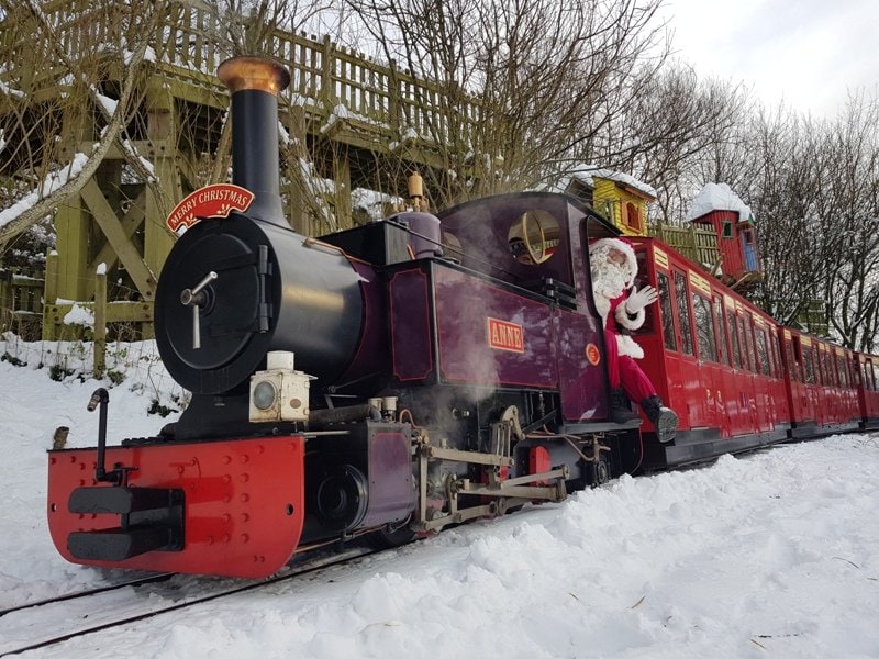 5 Places to see Father Christmas in Gloucestershire this Christmas