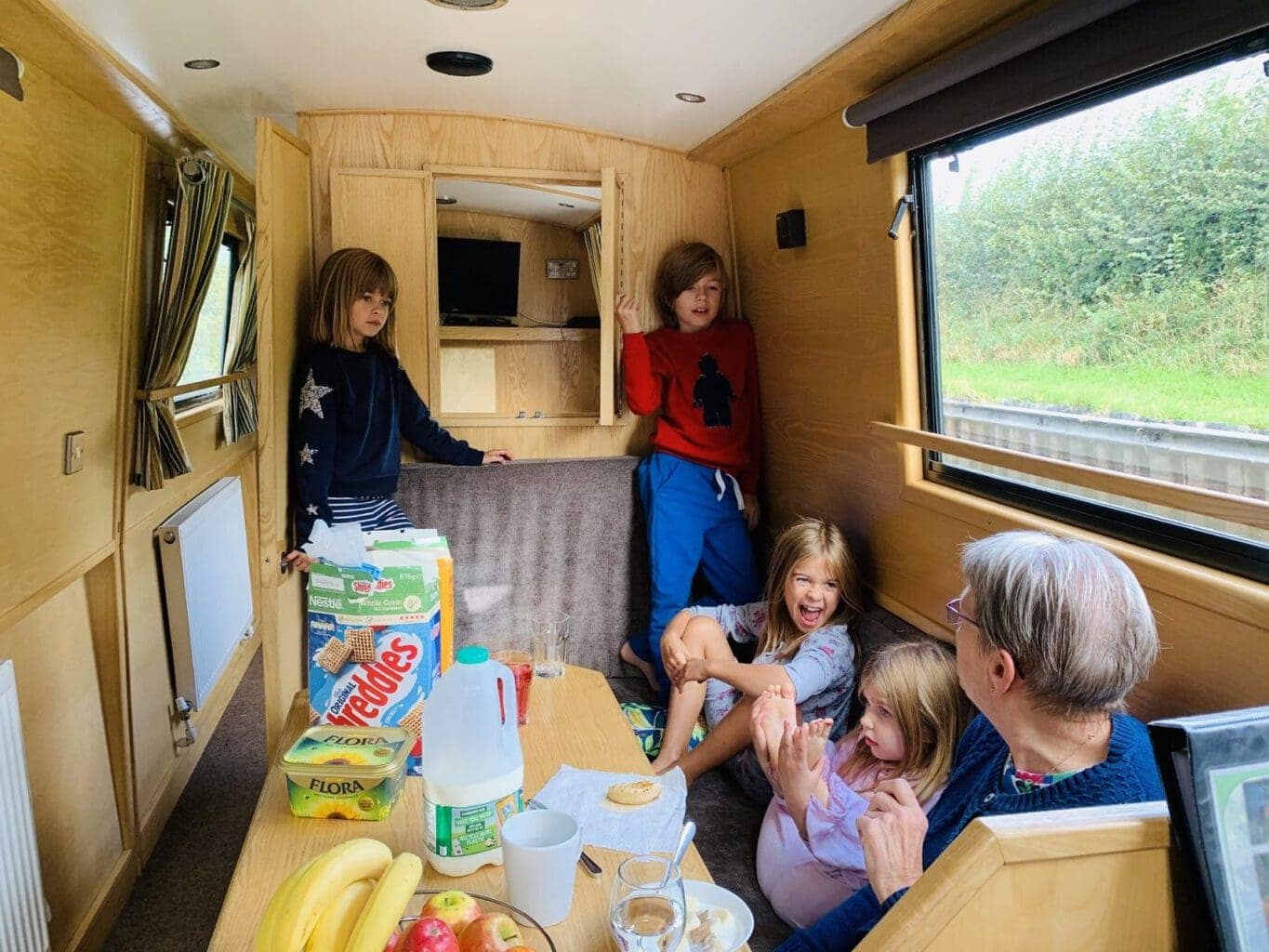 First Time on a Narrowboat with Kids