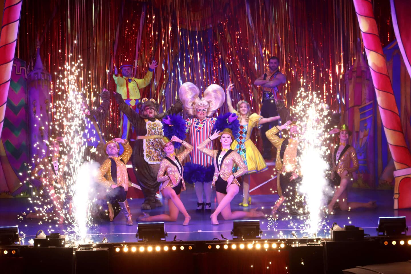 Review | Goldilocks and the Three Bears – St Helens Theatre Royal