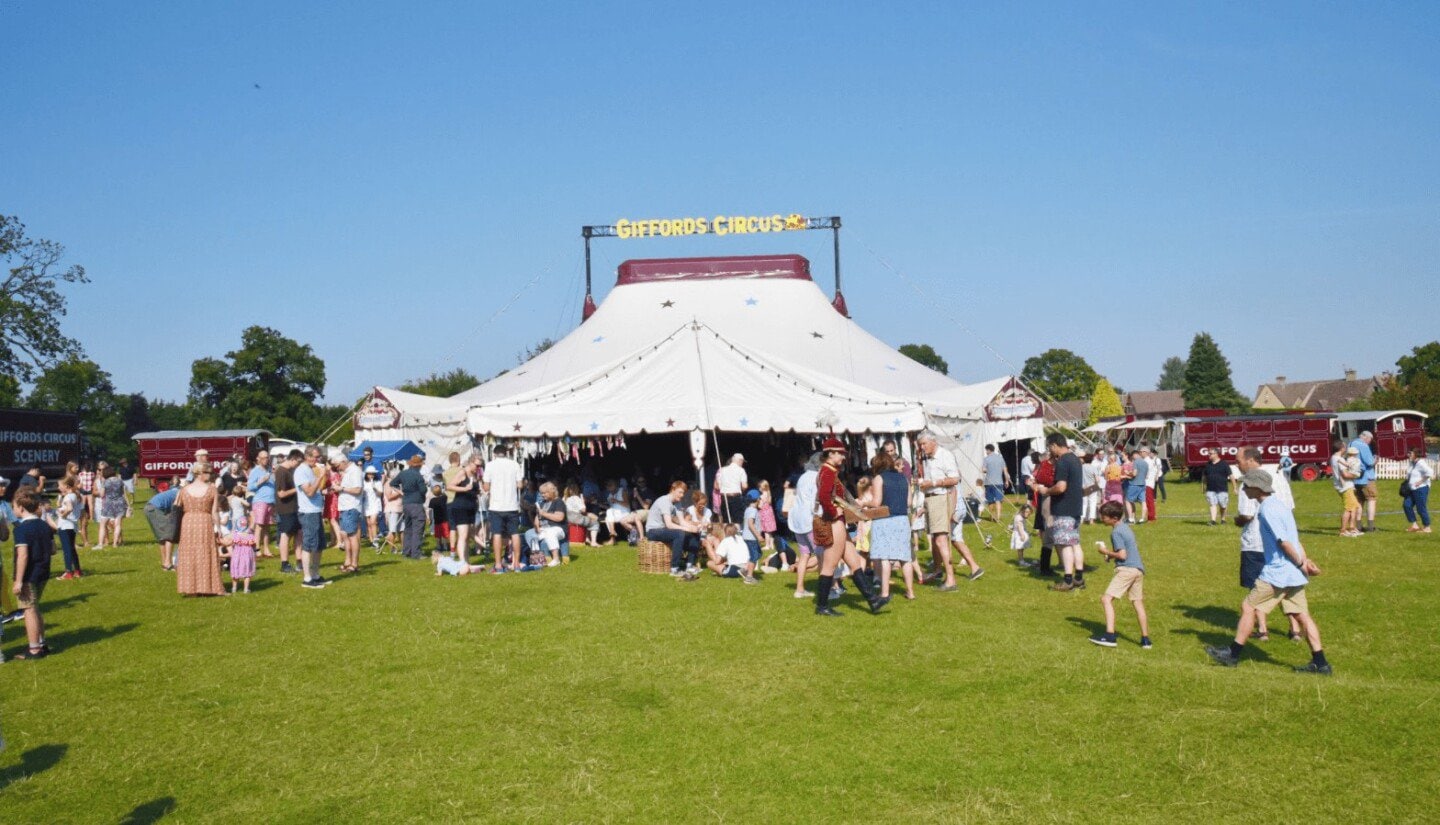 Giffords Circus -  ¡Carpa! Review