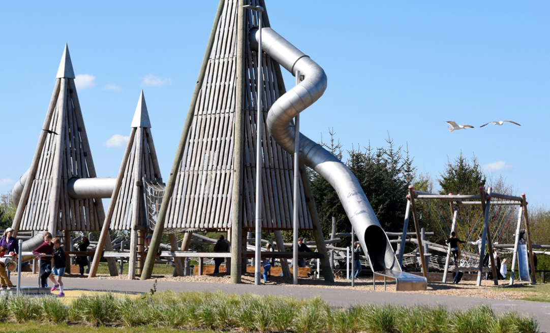 Helix Park & The Kelpies - Adventure Playground, Pedalos & Cafe