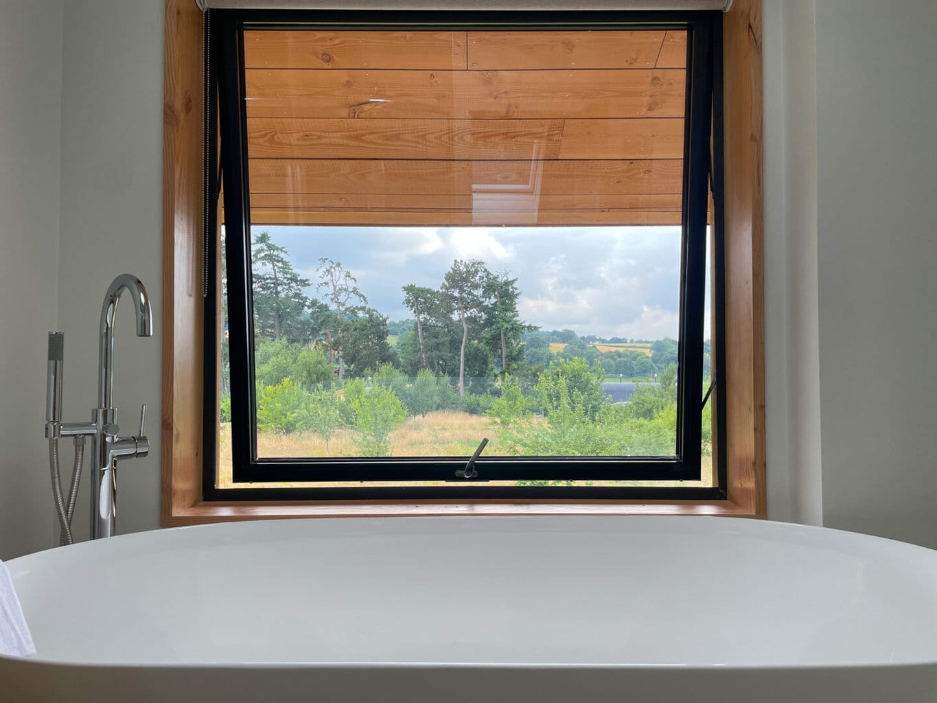 the bath at Cynefin Retreats